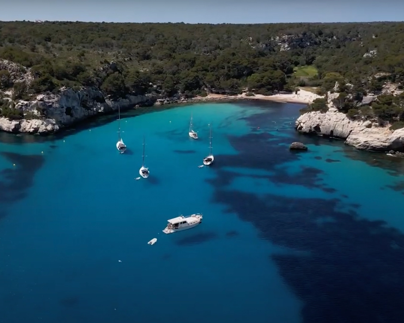 vista aerea de cala galdana